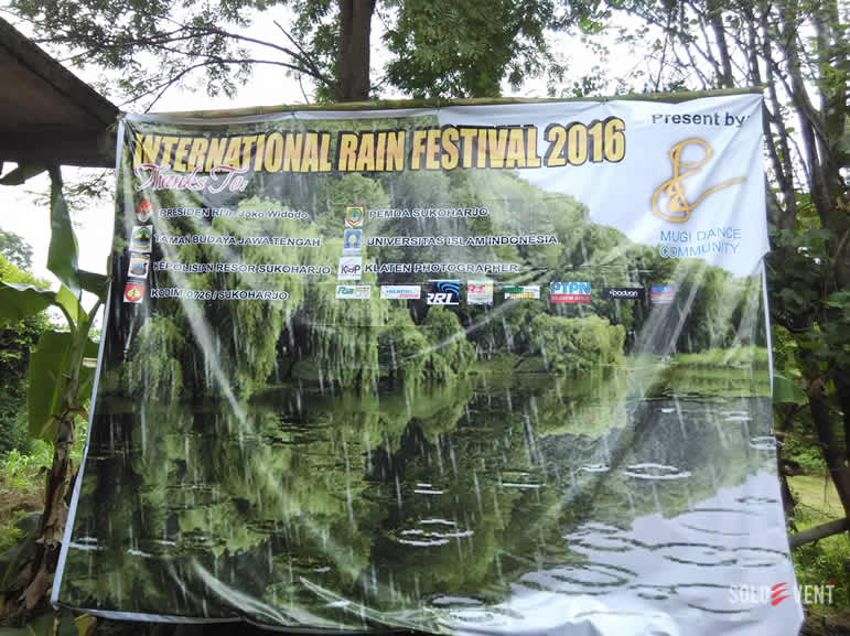 INTERNATIONAL RAIN FESTIVAL 2016, CARA UNIK RAYAKAN MUSIM HUJAN