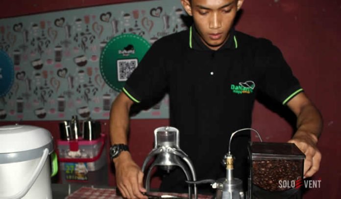 DANANG KOPI SAJIKAN TIGA KOPI BERKUALITAS TINGGI