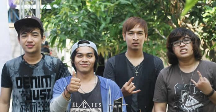 THE MONKEY CIRCUS KALAH DI PARADE BAND, MALAH JADI GUEST STAR-rev