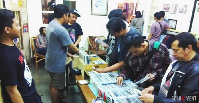 CASSETTE STORE DAY SOLO JADI AJANG KOPDAR KOLEKTOR KASET