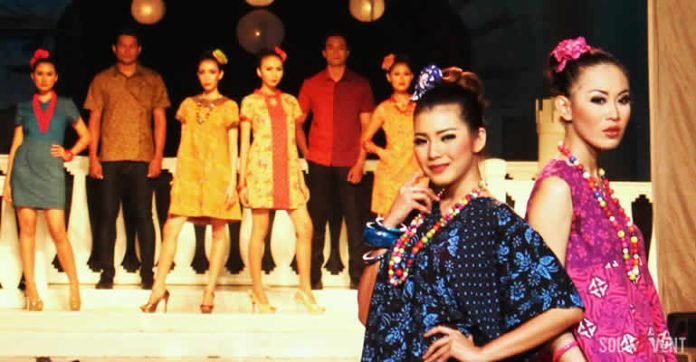DJONGKO YANG BOLEH DIEKSPLOR HANYALAH BAHAN, BUKAN MOTIF