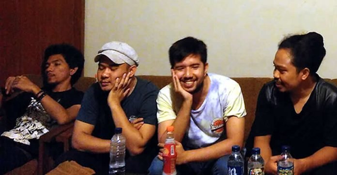 ALBUM KETIGA PAYUNG TEDUH TERINSPIRASI DARI FILM