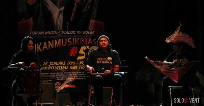 KETIKA SULING BAMBU BERBUNYI MIRIP KENDANG CIBLON