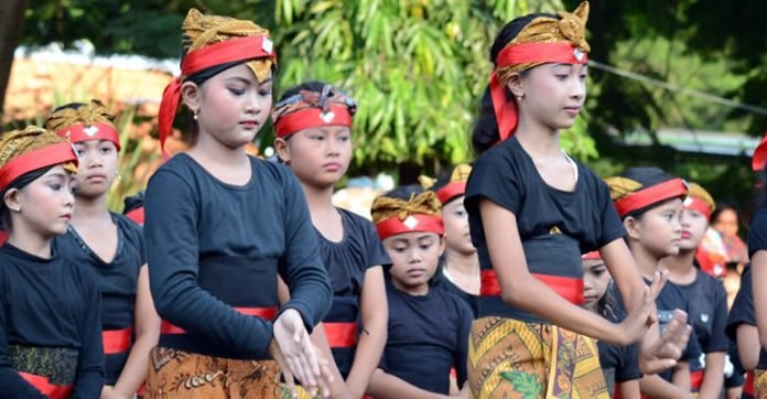 24 JAM MENARI SAMPAIKAN VISI MISI KOTA SOLO SEBAGAI KOTA BUDAYA