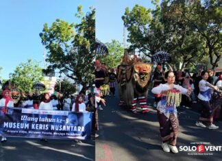 Kirab 9 Pusaka di CFD Solo: Perayaan Semarak HUT ke-9 Museum Keris Nusantara!